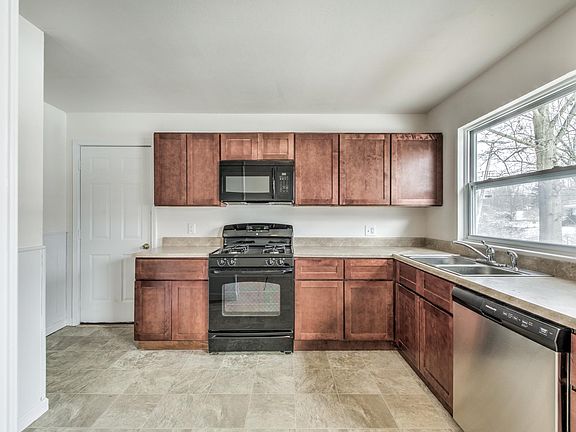 3rd image of 11162 Ebert Dr