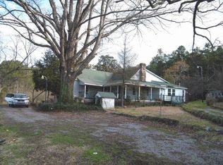 3080 Valley St, Sand Rock, AL 35983