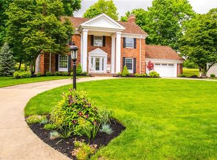17379 Sugar Hill Trl, Chagrin Falls, OH 44023