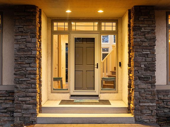 2nd image of 25695 Maple View Ct