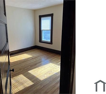 1st image of 407 Water St APT 2