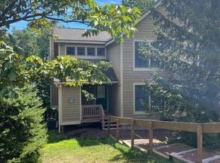 339 Poplar Ct, Tannersville, PA 18372