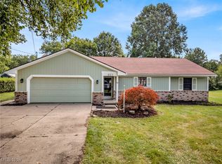 827 Mechanic St, Grafton, OH 44044