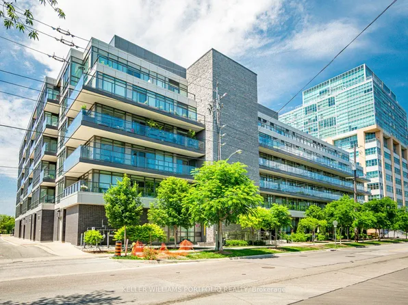 8 Fieldway Rd #405, Toronto, ON M8Z 0C3