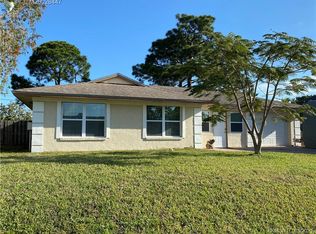 1585 SW Nervia Ave, Port Saint Lucie, FL 34953