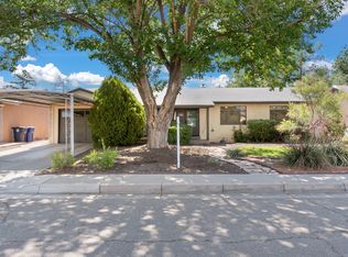 2904 Palomas Dr NE, Albuquerque, NM 87110