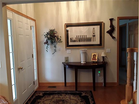 2nd image of 939 Lydian Cir