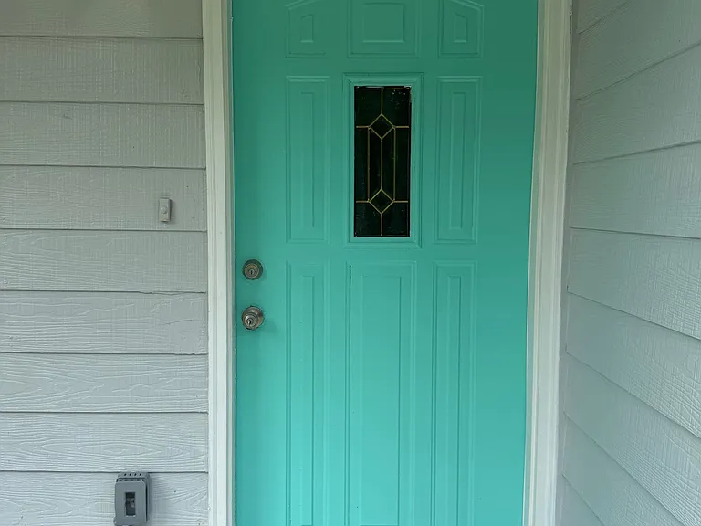 171 Adrian Dr — Photo 3