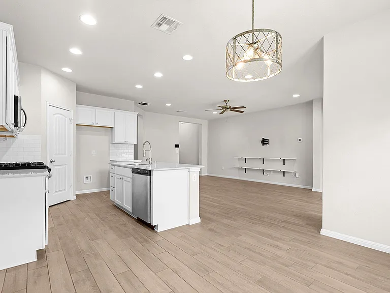 2205 Singletree Bnd — Photo 23