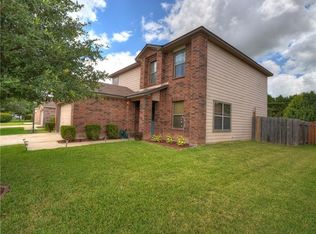 4204 Kings Canyon Dr, Taylor, TX 76574