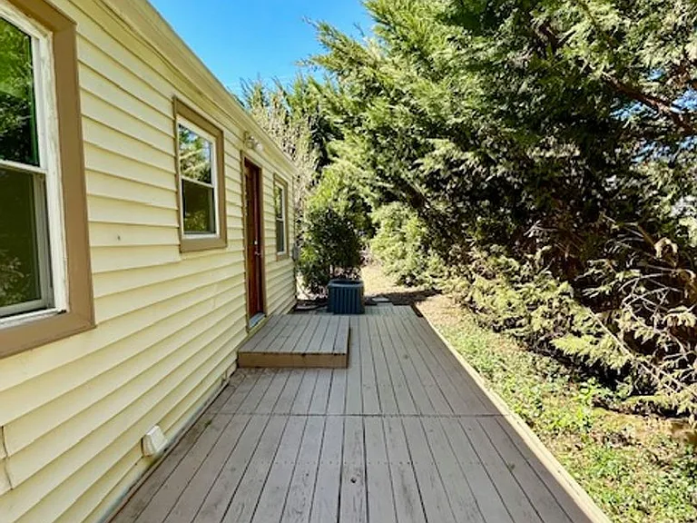 2127 Pimmit Dr — Photo 22