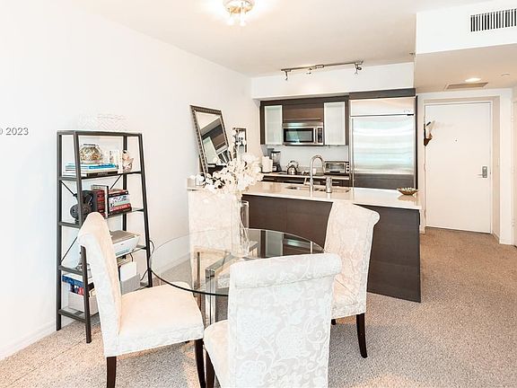 3rd image of 500 Brickell Ave APT 1506