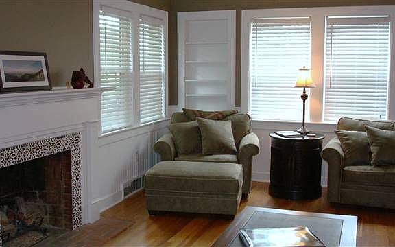 4th image of 820 Wakefield St