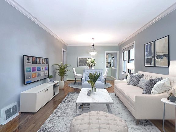 3rd image of 5656 N Melvina Ave