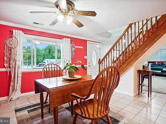 2nd image of 5021 Linfield Dr