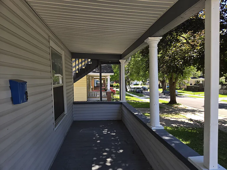 502 Pearl St #1 — Photo 4