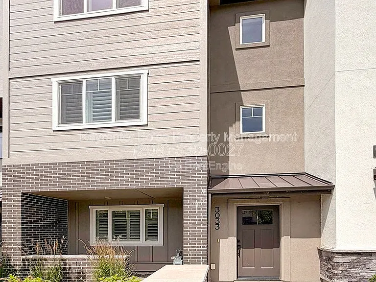 3033 S Trailwood Way — Photo 2