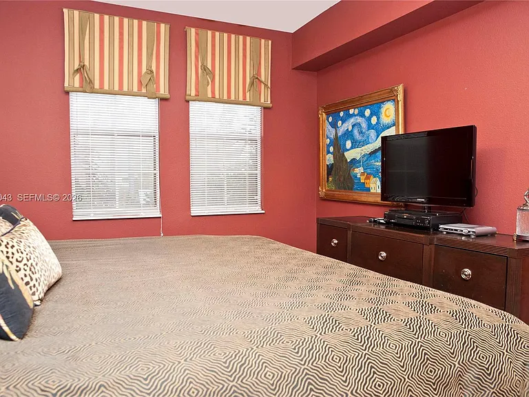 533 NE 3rd Ave #147 — Photo 30