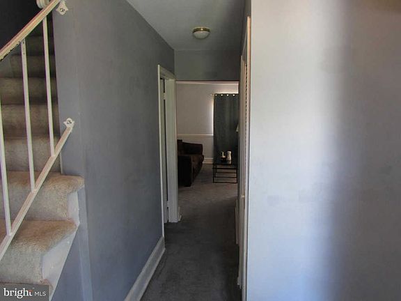3rd image of 12542 Woodstock Dr E