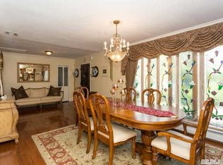 511 Keith Ln, West Islip, NY 11795