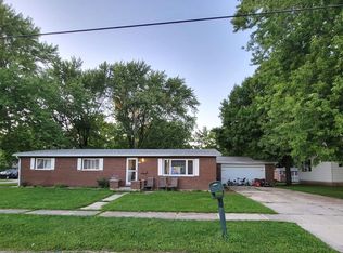 505 Willow St, Maple Park, IL 60151