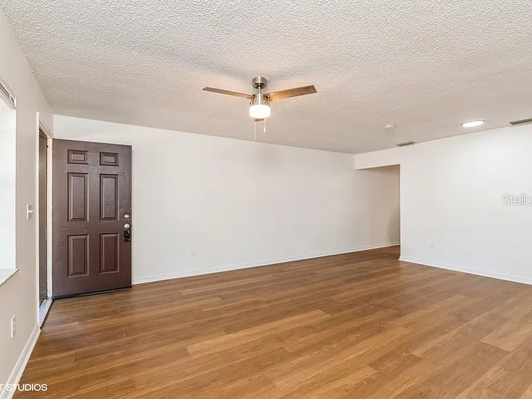 2522 NW 4th Ter #2522 — Photo 16