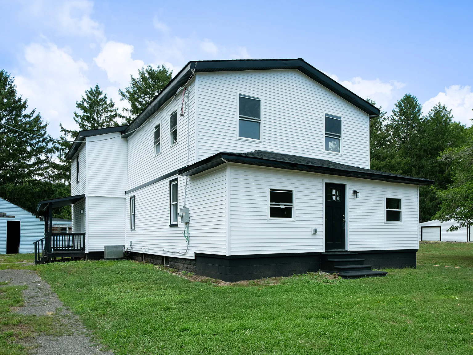 5 bed, 1814 sqft, $3,600 — Photo 1