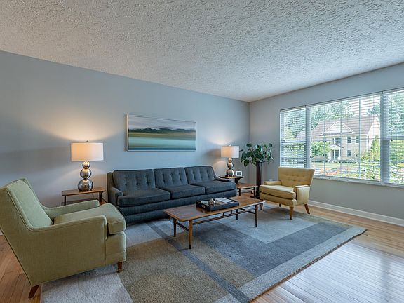 5th image of 817 Monarda Pl