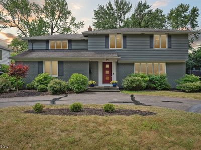 18222 Van Aken Blvd, Shaker Heights, OH, 44122