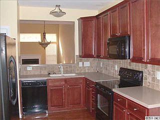 2nd image of 1841 Lookout Ln