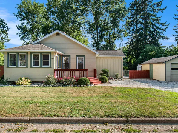 106 W 12th St, La Porte, IN 46350