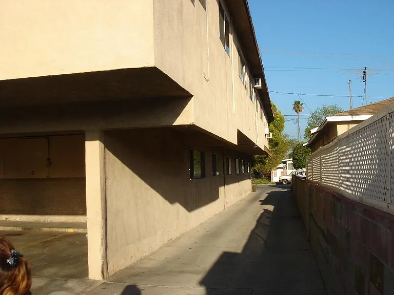 6535 Fulton Ave — Photo 1