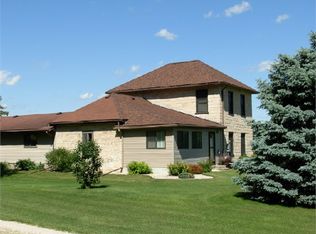 42545 State Highway 16, Peterson, MN 55962