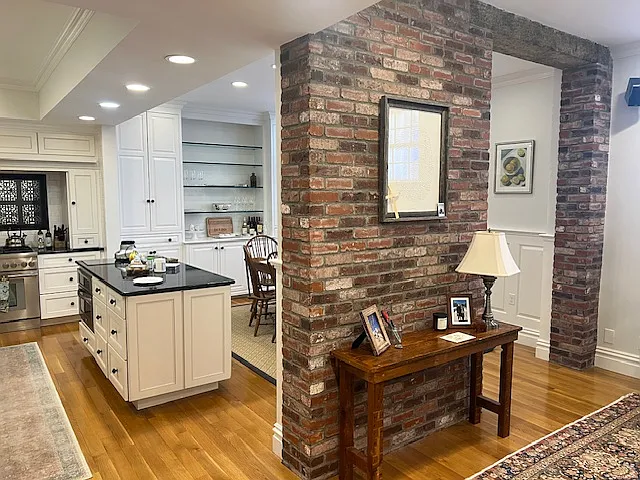 58 W Cedar St #1 — Photo 16