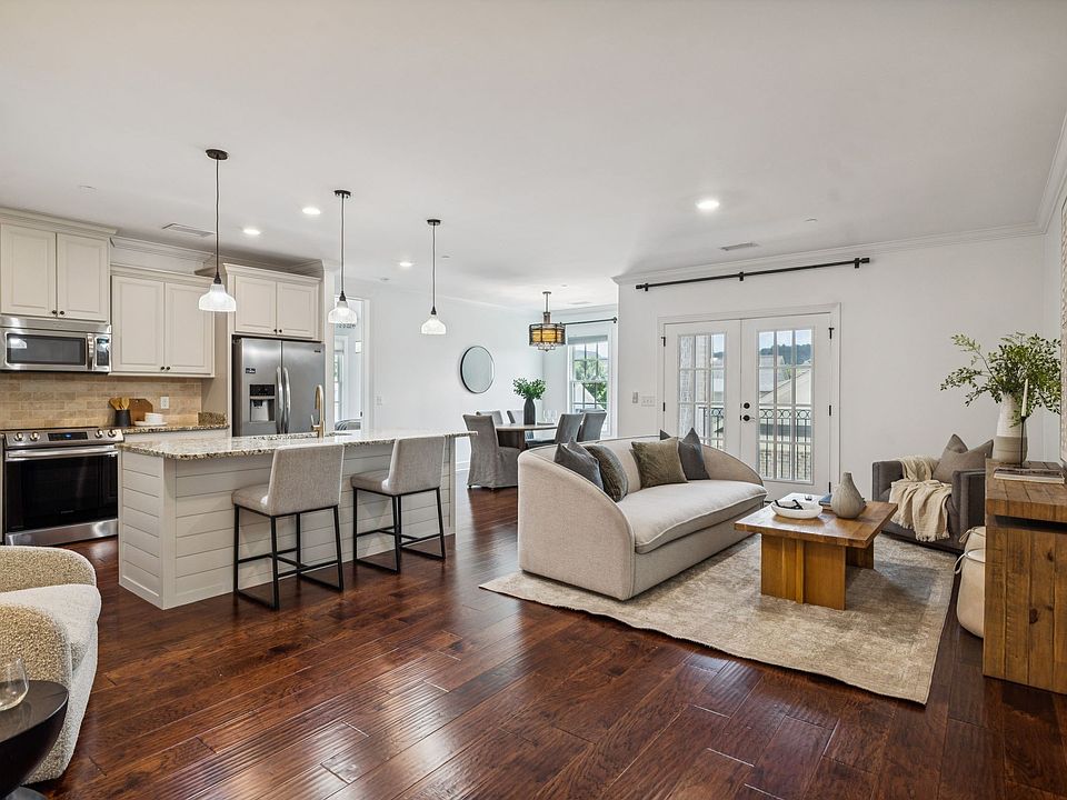 1st image of 6000 Keats St Unit 202