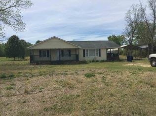 1724 S Center Rd, Darlington, SC 29532