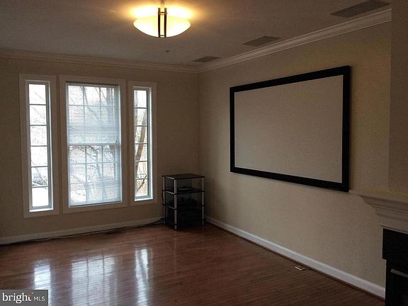 5th image of 8141 Skelton Cir