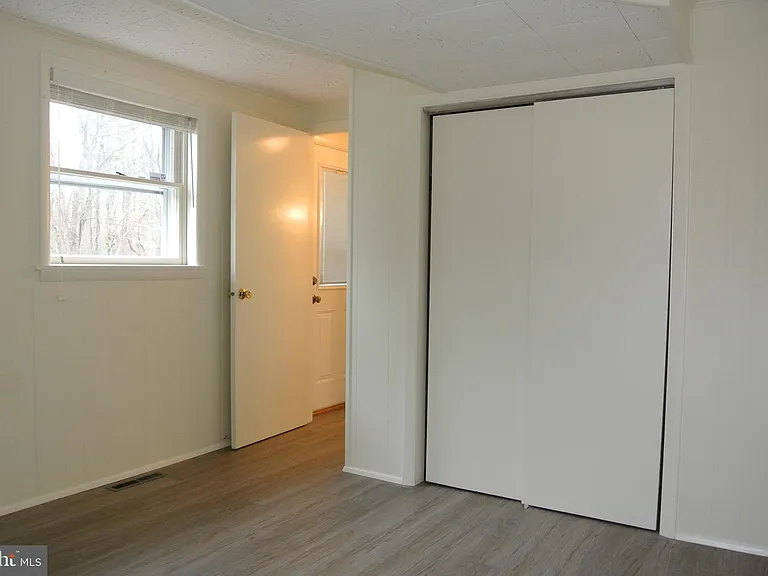 2140 Nodleigh Ter — Photo 25