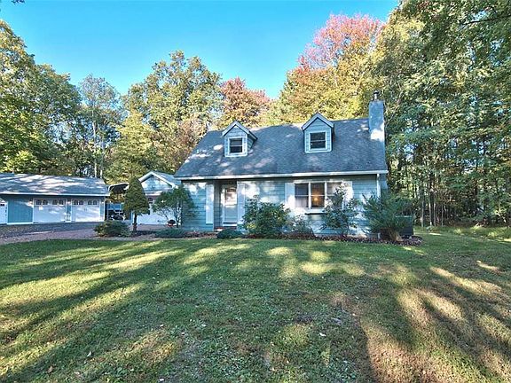 4th image of 304 Rossmor Dr