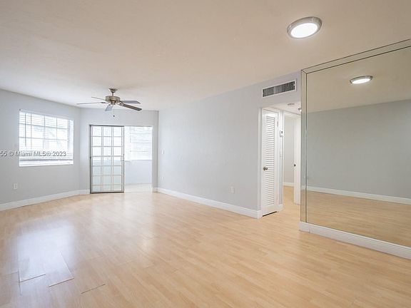5th image of 1651 NE Miami Gardens Dr APT 204