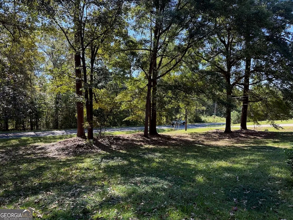 3 bed, 2.0 bath, 1350 sqft, $1,950 — Photo 3