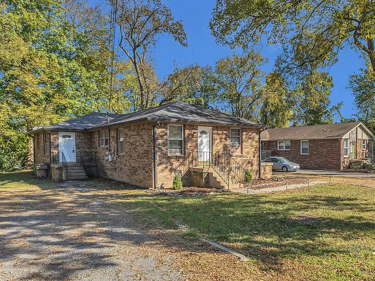 3108 Lealand Ln #B — Photo 24
