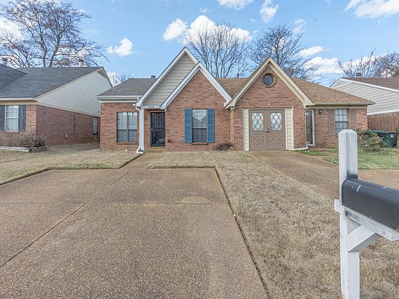 2nd image of 5840 Ashridge Pl