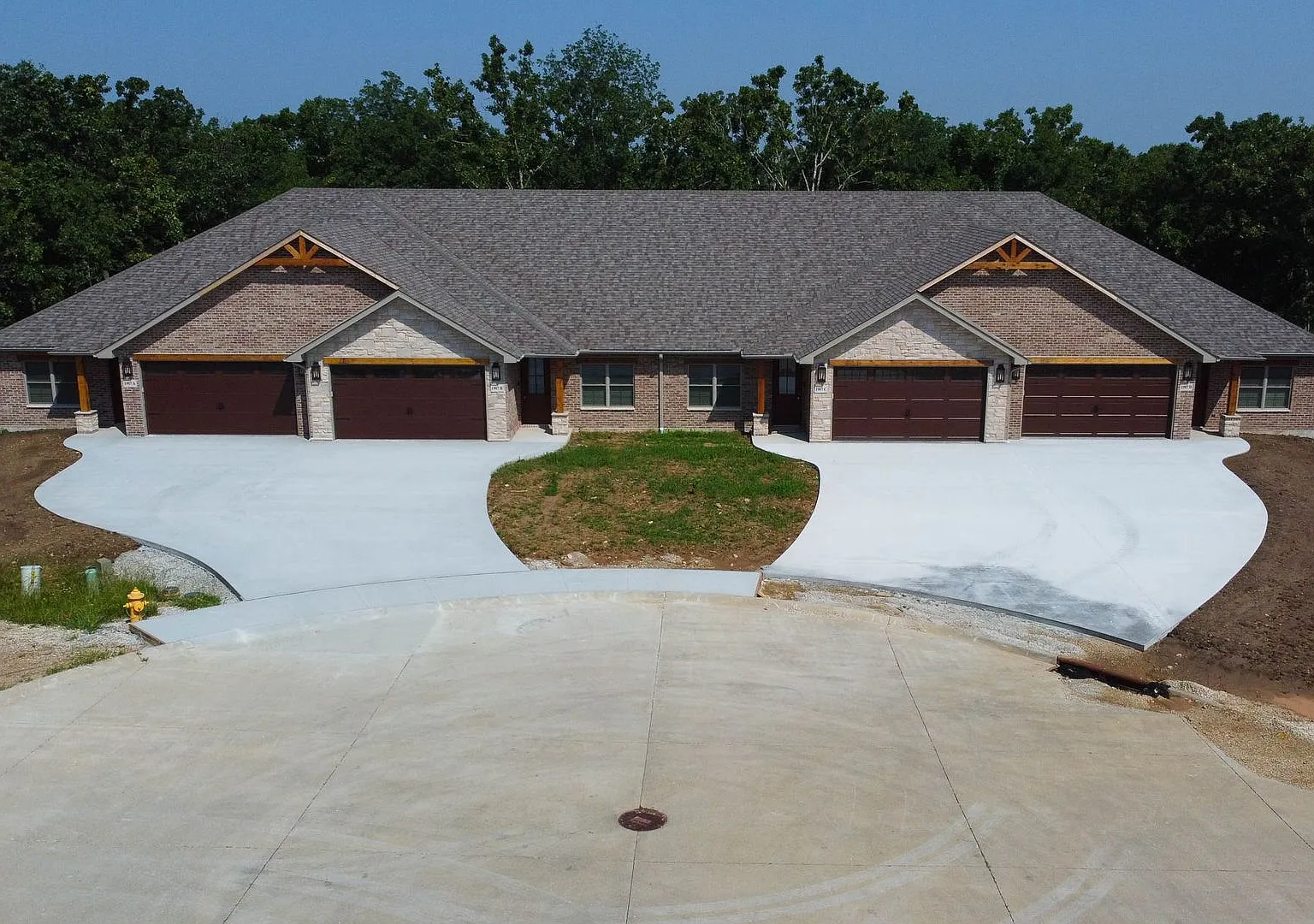 New Construction 4bd/3ba Townhouse — Photo 4
