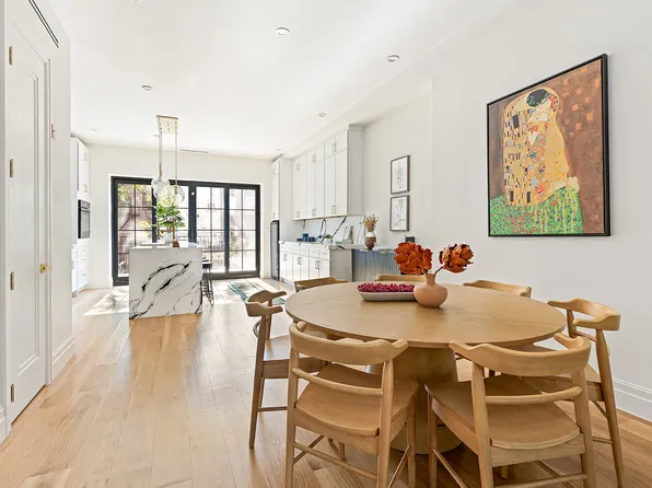 482 Jefferson Avenue image 2 of 15