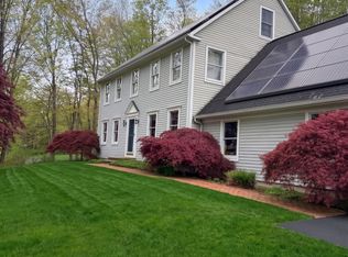 18 Gelding Hill Rd, Sandy Hook, CT 06482
