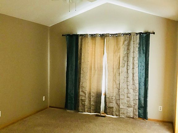 Master vaulted ceiling 