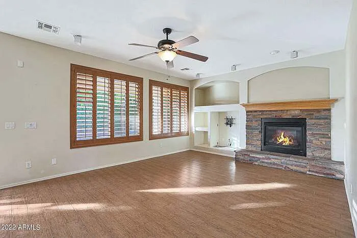 7863 W Melinda Ln — Photo 12
