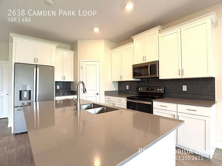 2638 Camden Park Loop — Photo 13