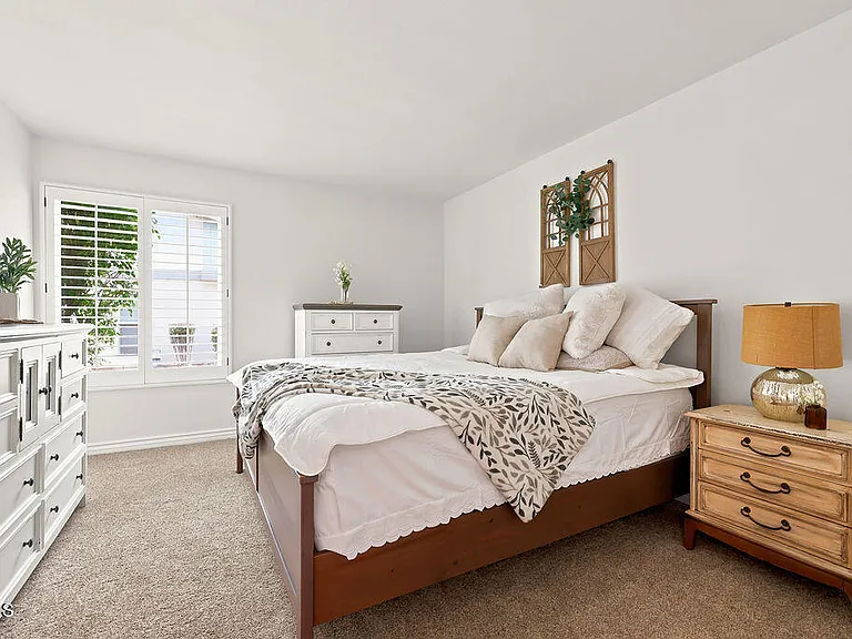 664 Holly Ave — Photo 22